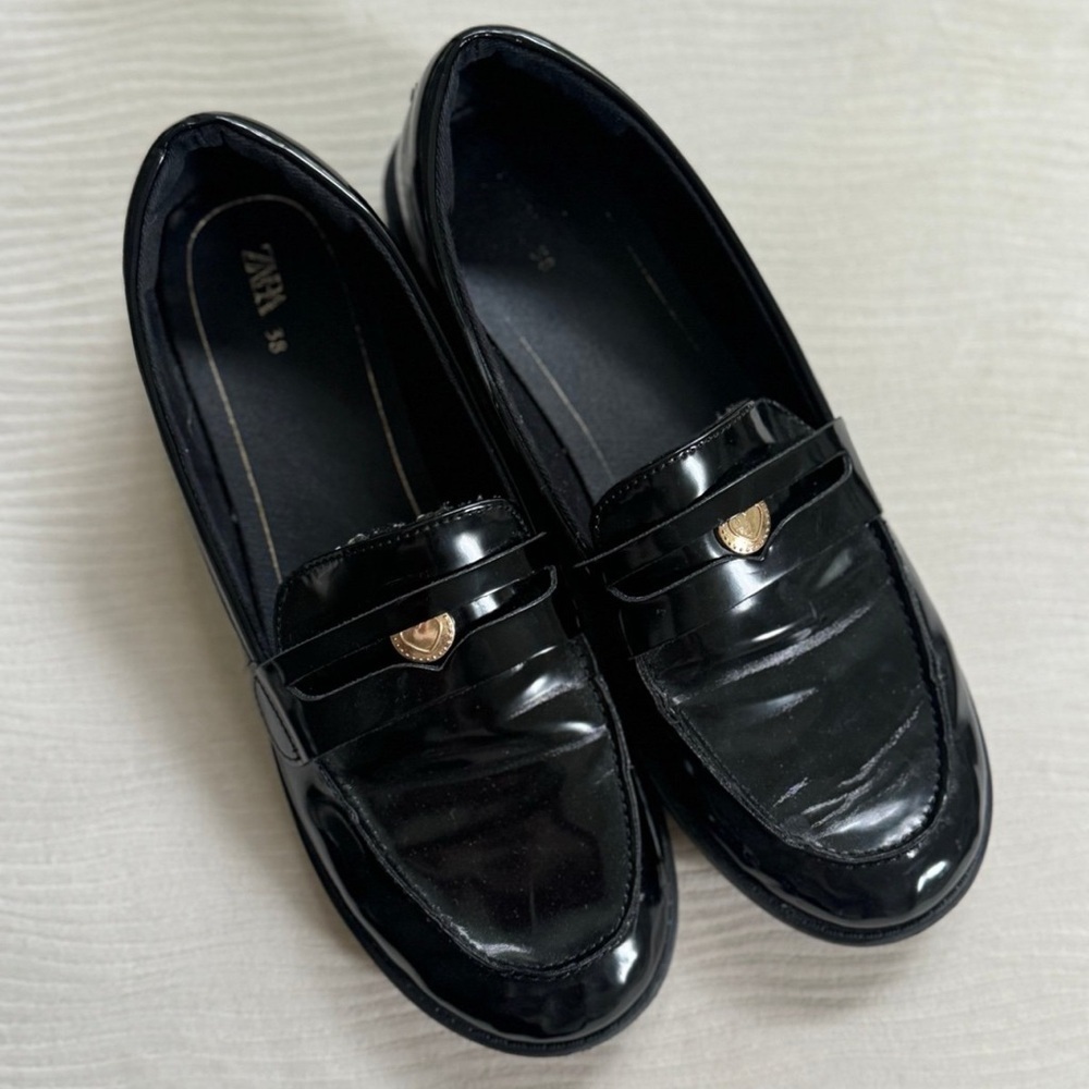 Zara girls black patent loafer gold button detail shoes size 6 youth big kid - Picture 3 of 6